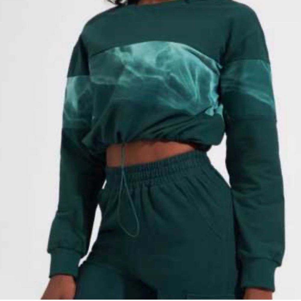 Buffbunny women’s xs Cadi crop green colorblock drawstring waist sweater‎